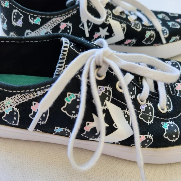 Converse Hello Kitty Print Collab Chuck Taylor Low Sneakers Black Cute Cat 7 - Picture 6 of 16